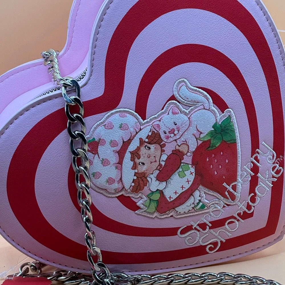 Skinny dip strawberry shortcake heart and chain shoulder purse/ bag - Picture 13 of 16